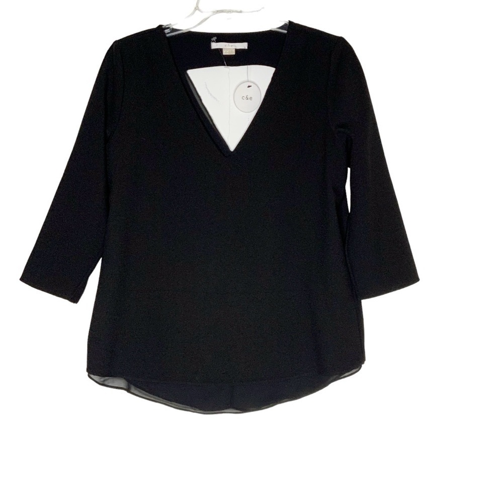 C & E black NWT blouse with front and back V neckline. Size M